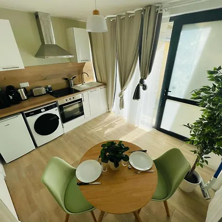 émeraude Romance Avec Privé - 402 Appartement *
