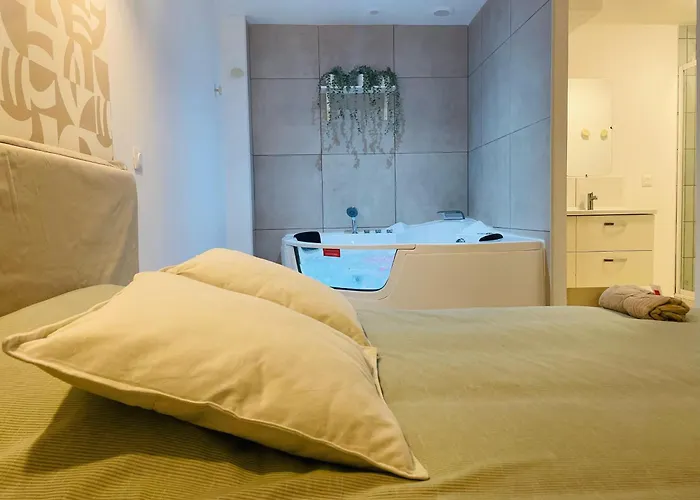 émeraude Romance Avec Privé - 402 Appartement